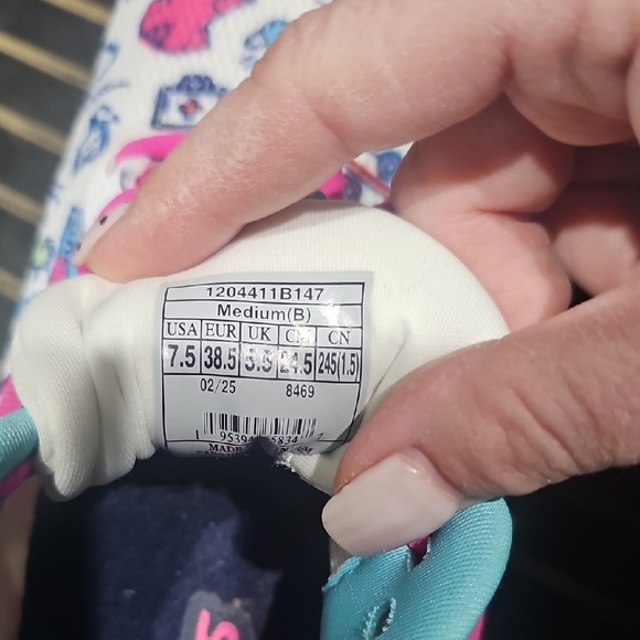 Brooks White and Pink Medical Athletic Shoes - Picture 2 of 8